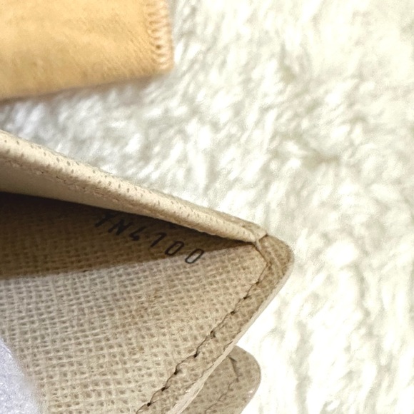 SOLD Louis Vuitton damier azur wallet full set - Picture 12 of 13